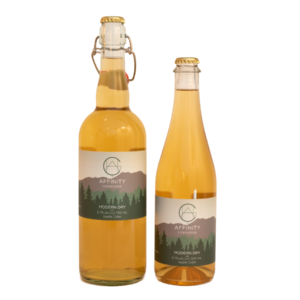 Bottles of Modern Dry apple cider in both 750 and 500 ml